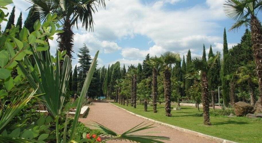 Spartak Hotel, Алушта