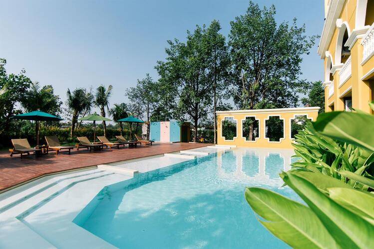 Hula Hula Anana Hotel