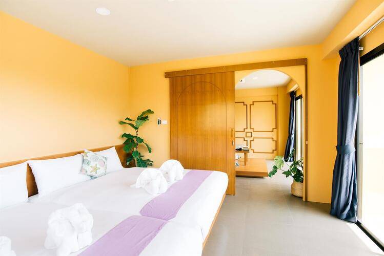 Hula Hula Anana Hotel