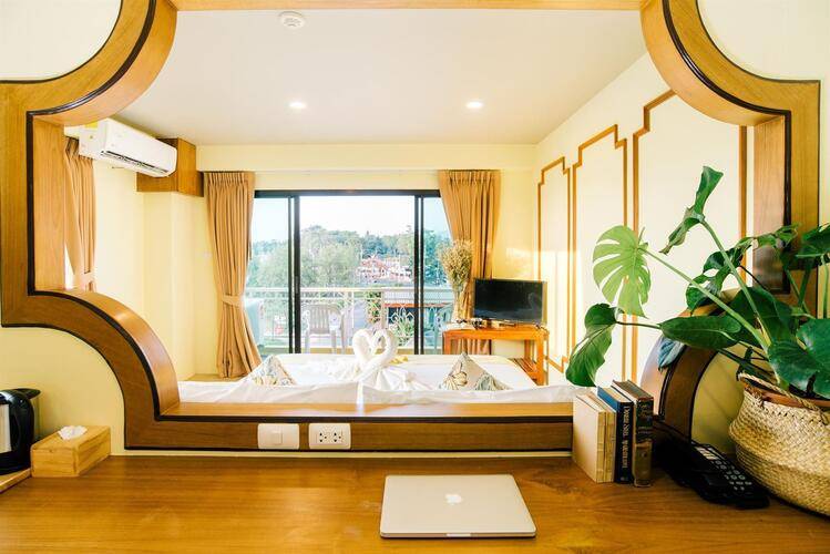 Hula Hula Anana Hotel