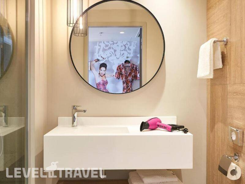 Фотография Moxy Patra Marina Hotel