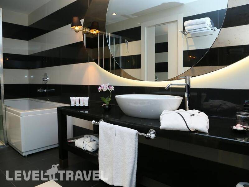Фотография Ramada Hotel & Suites Istanbul Sisli