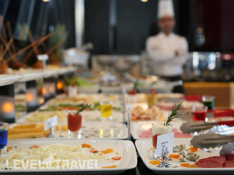 Фотография Ramada Hotel & Suites Istanbul Sisli