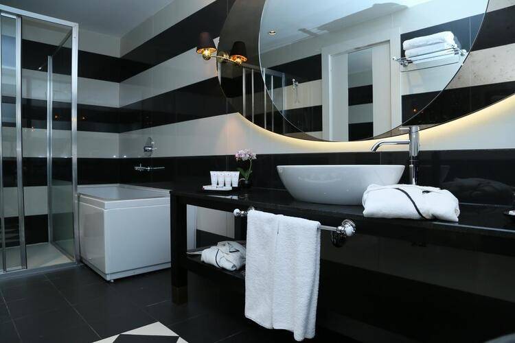 Ramada Hotel & Suites Istanbul Sisli