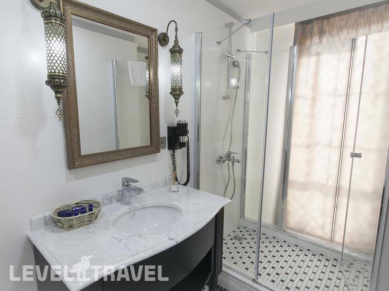 Фотография Raymond Blue Hotel