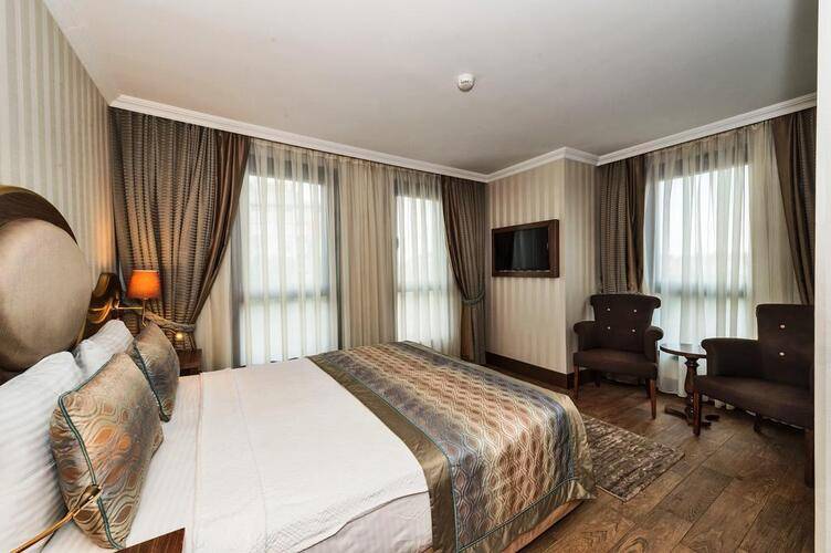 Real Star Hotel