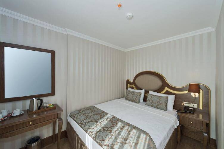 Real Star Hotel