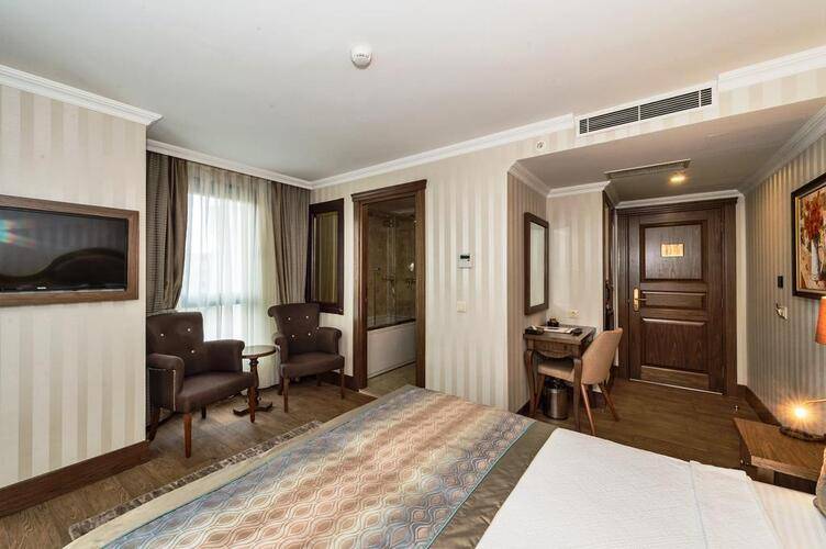 Real Star Hotel