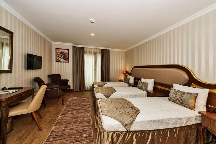 Real Star Hotel