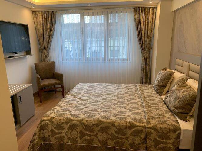Regency World Suite & Hotel