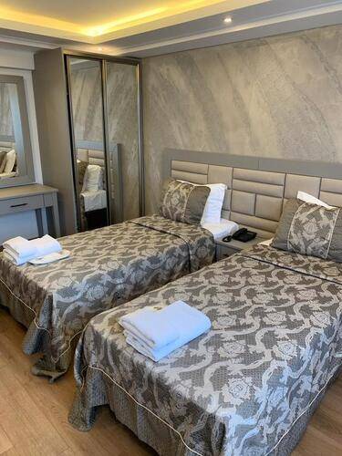 Regency World Suite & Hotel