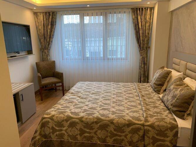Regency World Suite & Hotel