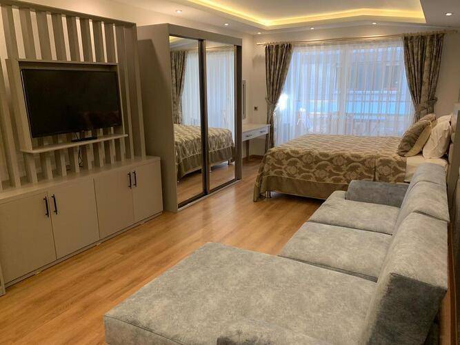 Regency World Suite & Hotel