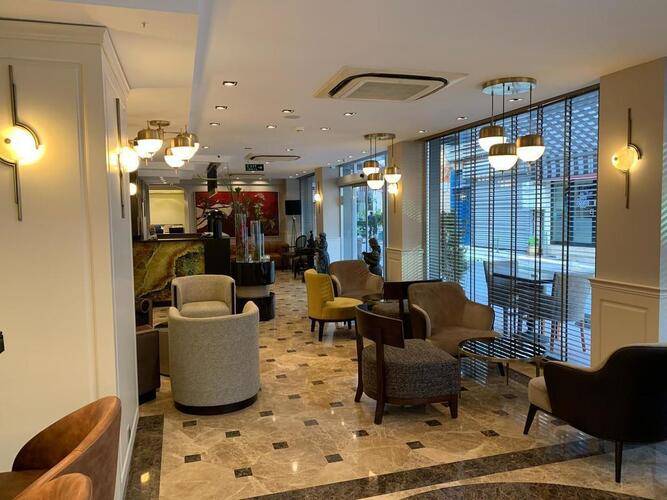 Regency World Suite & Hotel