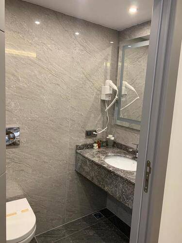 Regency World Suite & Hotel