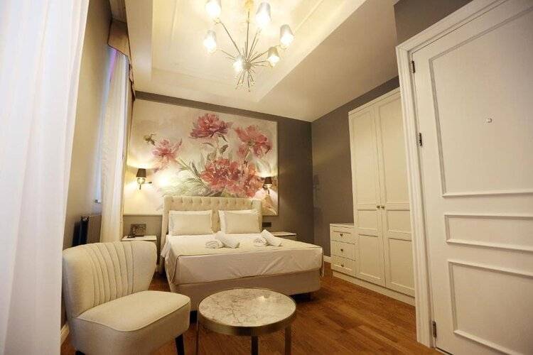 Royal Tophane Hotel