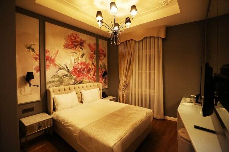 Royal Tophane Hotel