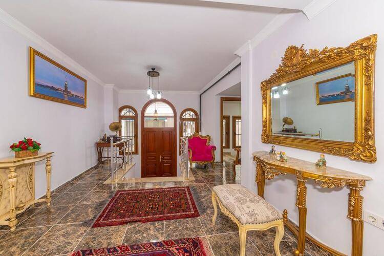 Rosalie Palace (Ex. Saint George Boutique House)