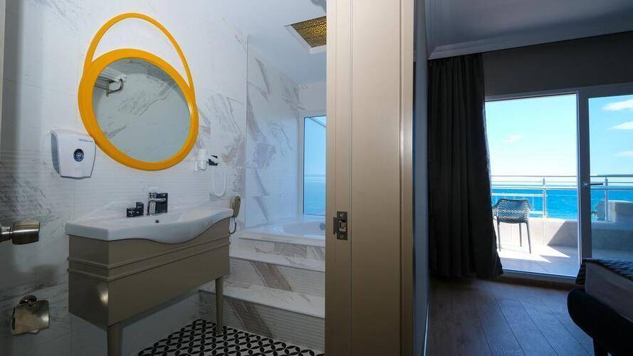 Pacco Sea & City Hotel Spa (Ex. Sea Side Hotel)