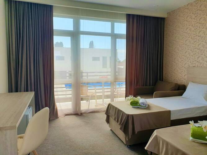 Oasis Club Resort Hotel