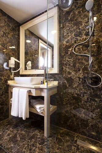 The Conforium Hotel