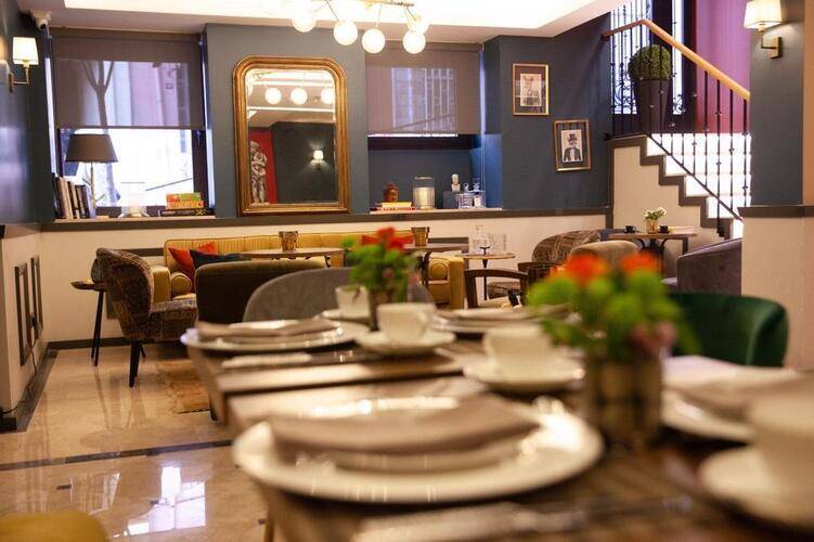 The Fox Taksim