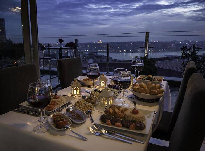 Troya Hotel