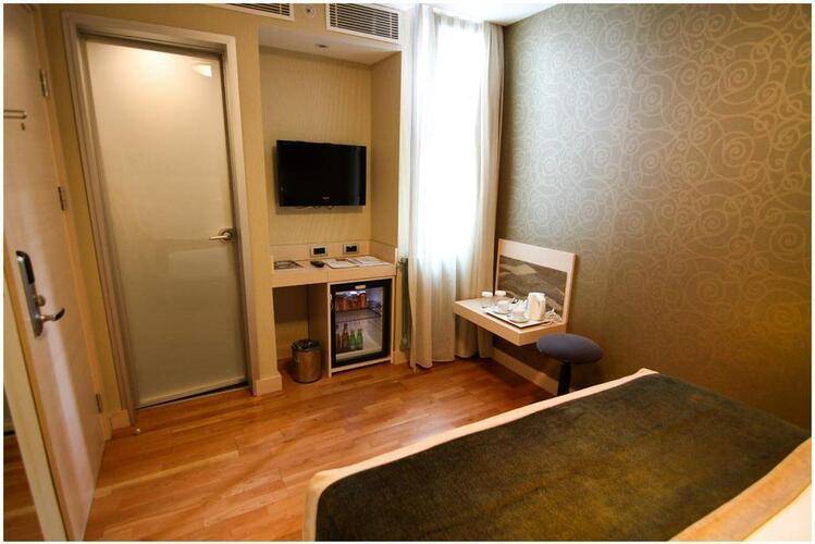 Troya Hotel