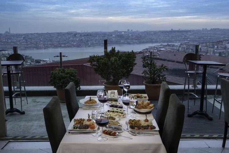 Troya Hotel