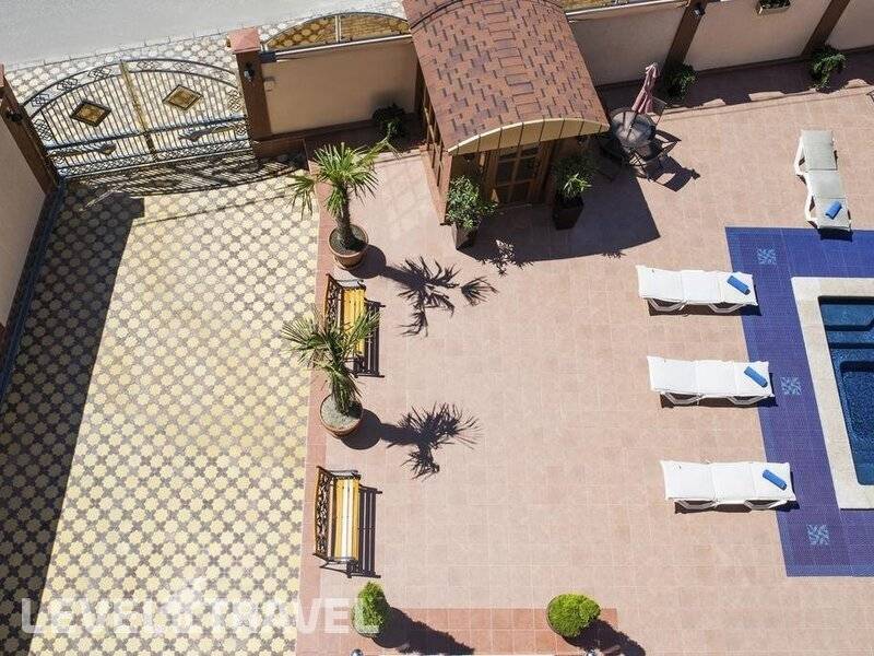 Фотография Гостевой Дом Лазурное Окно