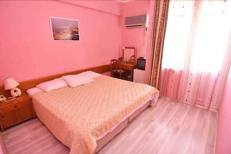 Umit Hotel