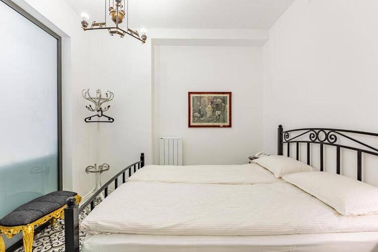 Villa Pera Suite Hotel