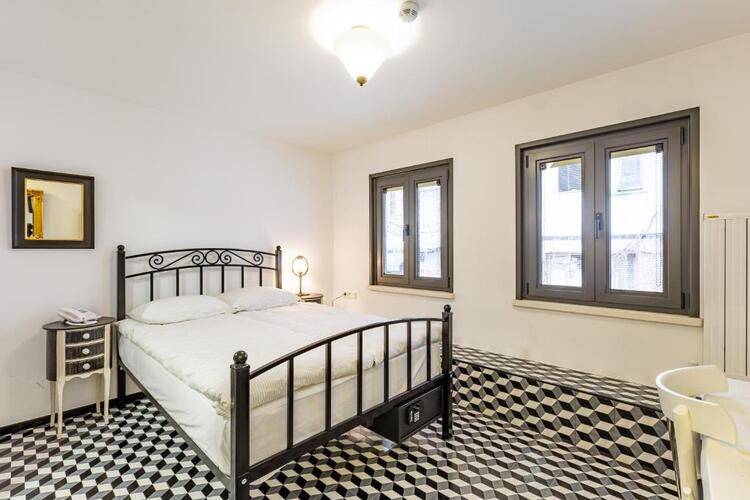 Villa Pera Suite Hotel