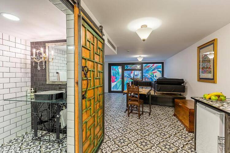Villa Pera Suite Hotel