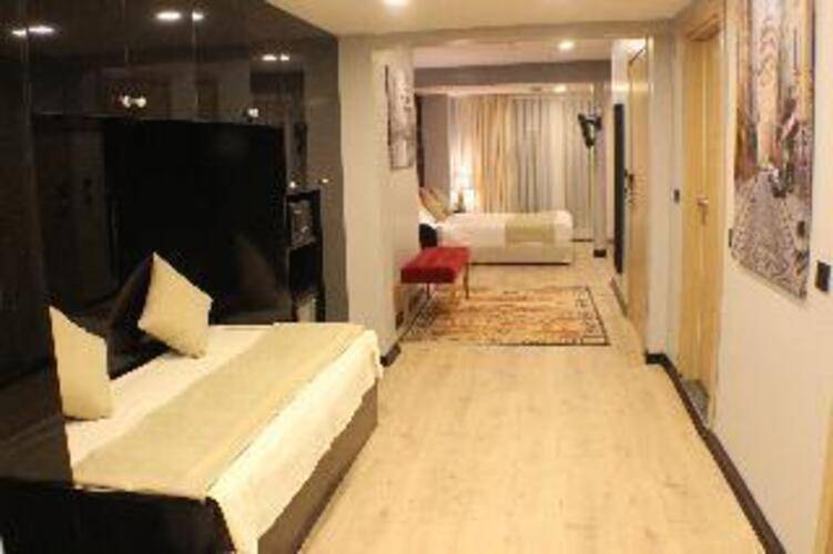 Vvr Hotel