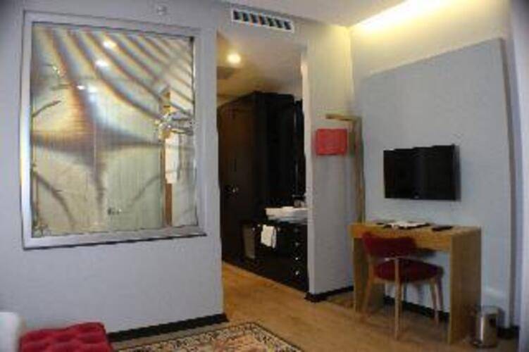 Vvr Hotel