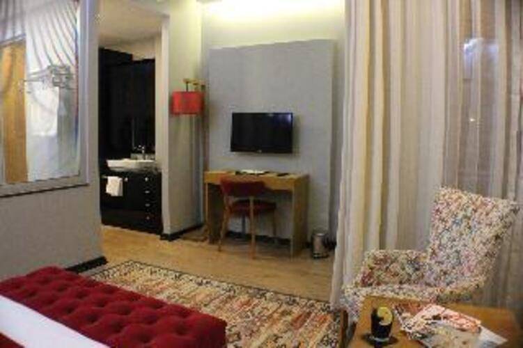 Vvr Hotel