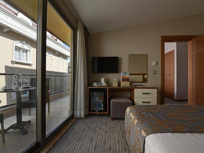 Yasmak Comfort Hotel