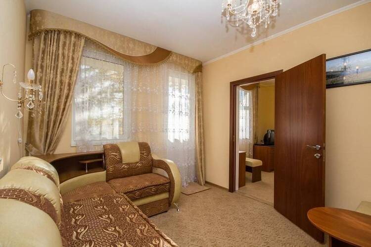 Отель Аист