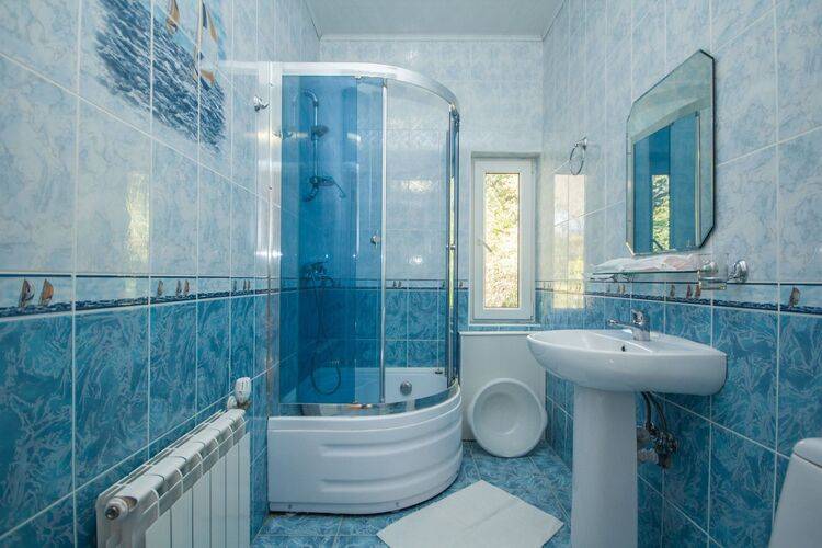 Отель Аист