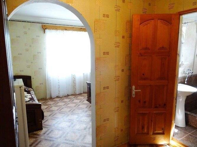 Guest House Almari