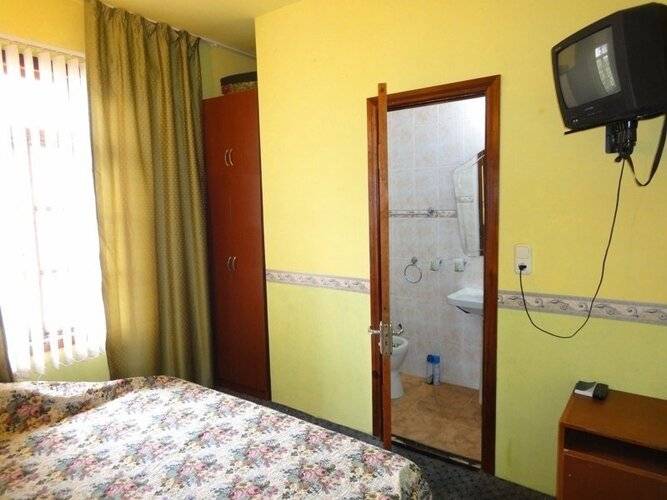 Отель Три И