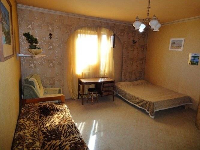 Отель Три И