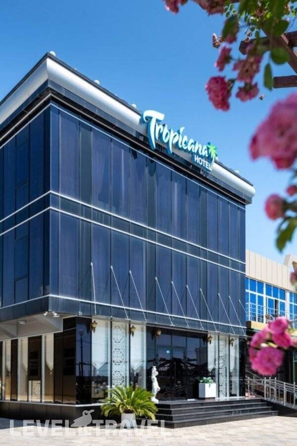 Отель Tropicana Resort Hotel Sochi — Адлер, Россия