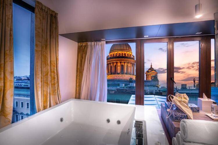 So Sofitel St. Petersburg