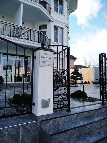 Blue Marine Hotel