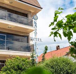 $item['hotel']['name']