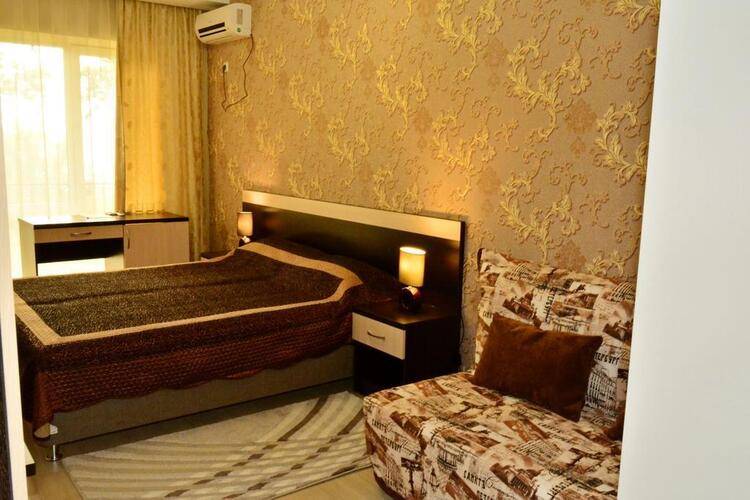 Loo De Luxe