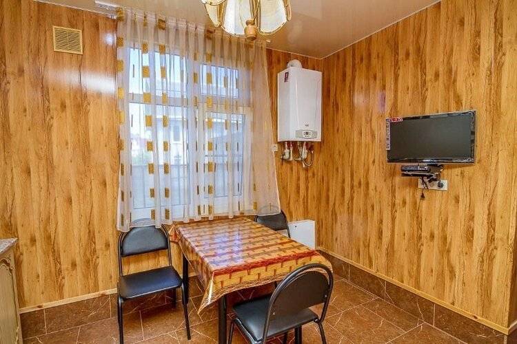 ГД Август