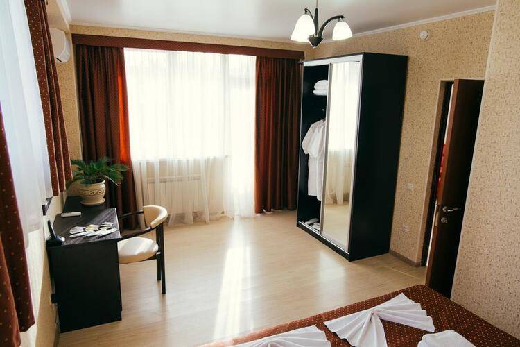 Отель Андрианова